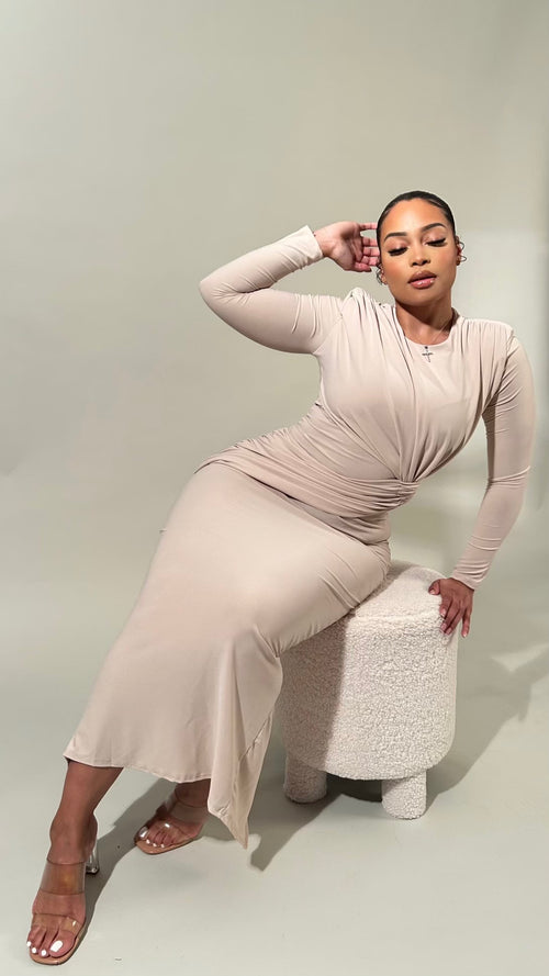 Krisa Twisted Knot Long Dress(Curve)