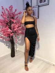 Walking into my ex’s funeral skirt